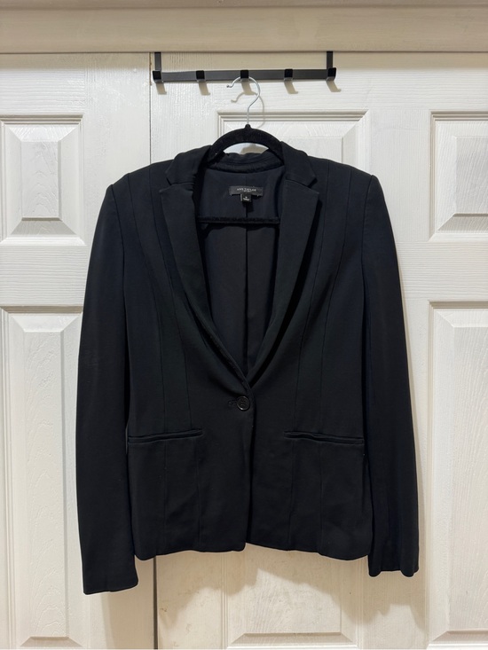 Ann Taylor Jackets & Blazers - Ann Taylor Black Single-Button Tailored Blazer